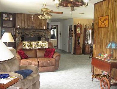 4th image of 902 SW Paul Pearce Ln