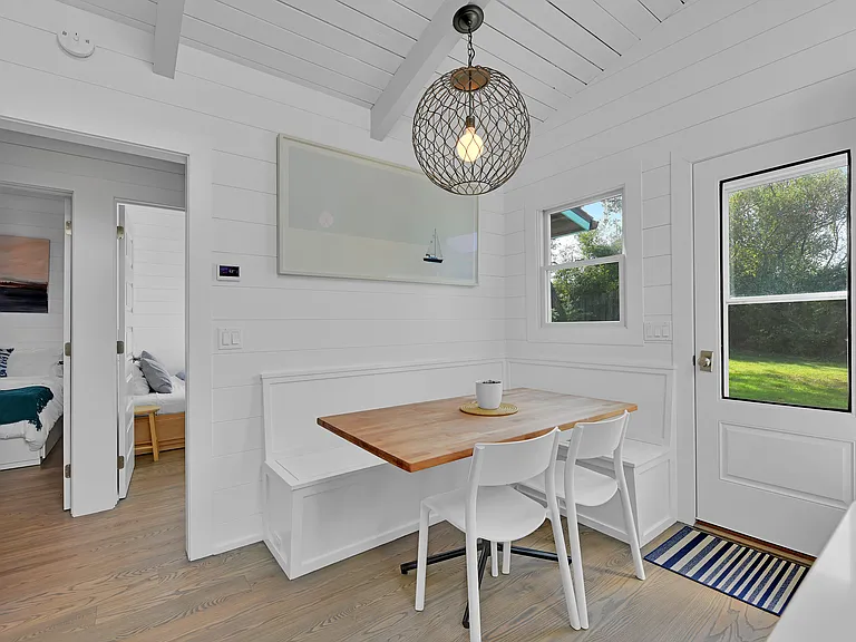 Pinetree Dr — Photo 9