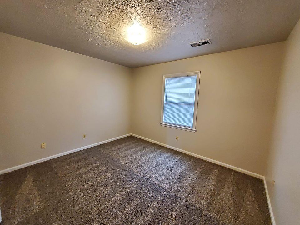 1st image of 437 Lenney Dr APT B