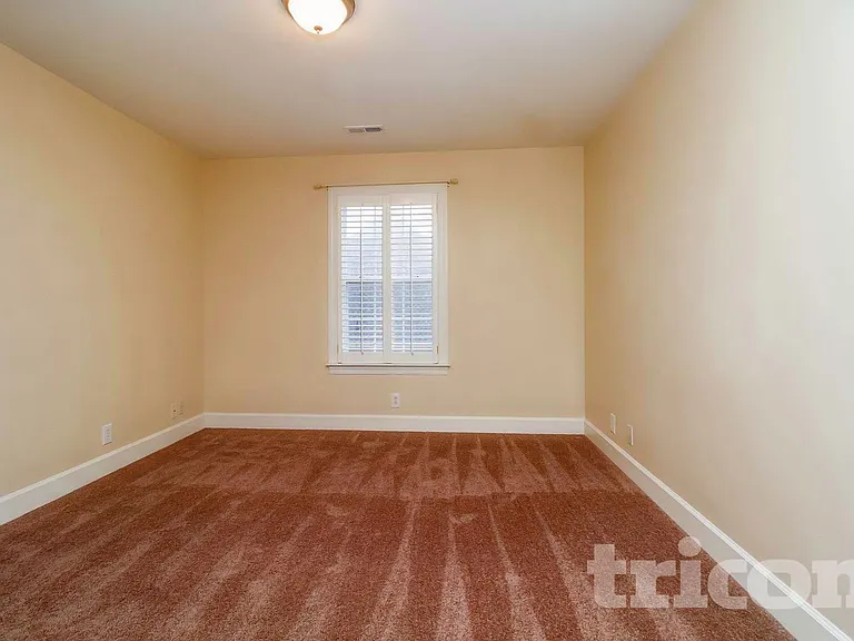 3010 Bonaventure Ct — Photo 12