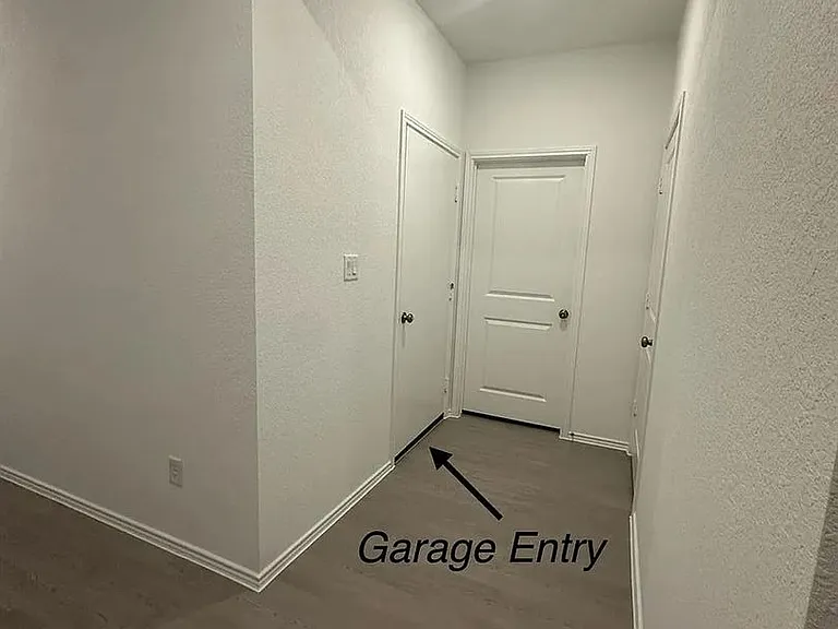 1320 Pickerel St — Photo 5