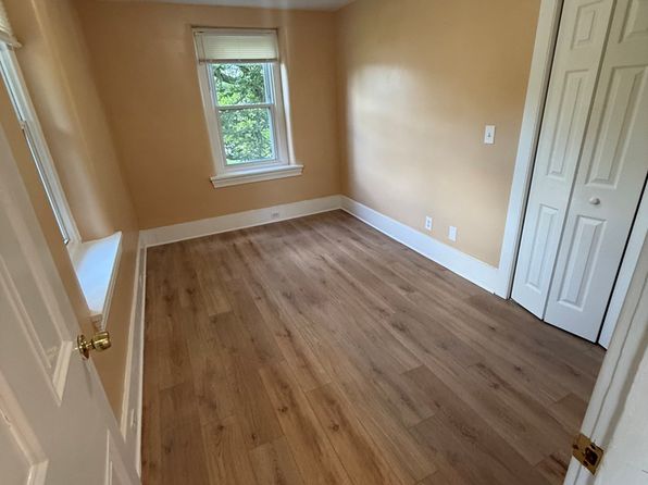 365 Main St #3