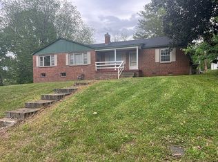 3212 E 12th Ave, Sheffield, AL 35660