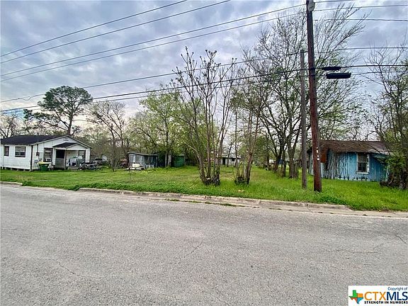 2nd image of 1109 Robertson St