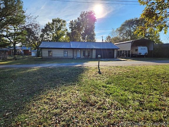 3rd image of 362 W Park Dr