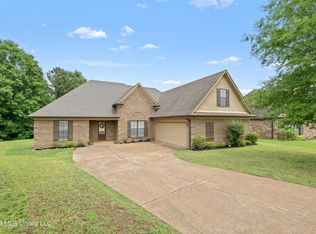 1586 McKenas Way Cv, Hernando, MS 38632