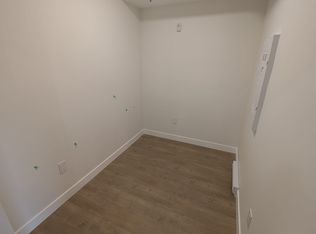 15429 17th Ave #307, Surrey, BC V4A1V1