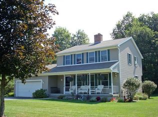 36 Hillside Meadows Dr, Southampton, MA 01073