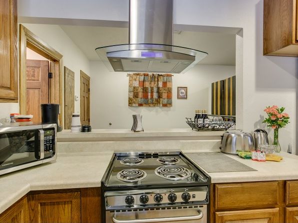 425 NW 12th St APT 7