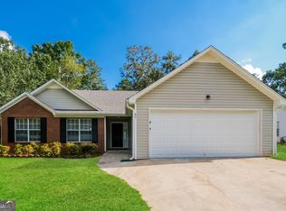 65 Burdell Dr, Covington, GA