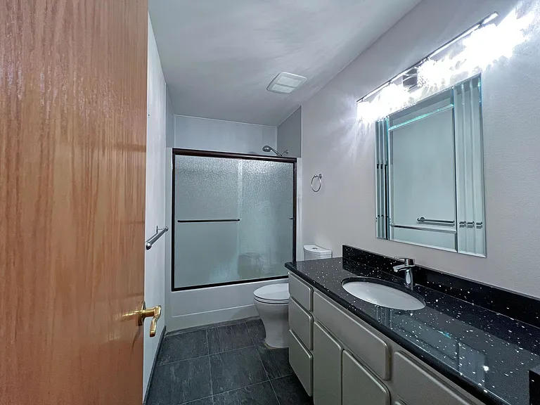 7512 Leif Ericson Dr — Photo 64