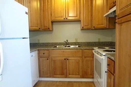 1st image of 3057 Alviena Dr