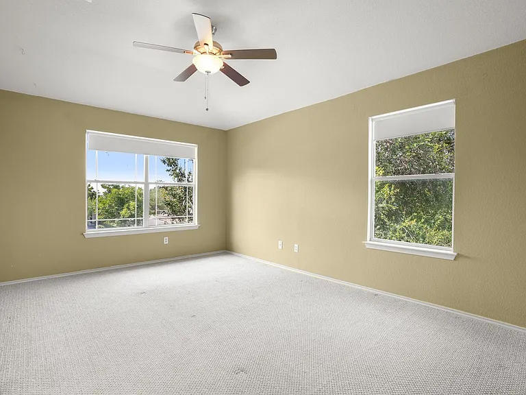 12945 White House St — Photo 17