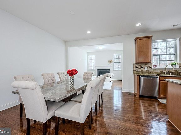 5th image of 23197 Tradewind Dr