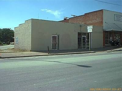 2nd image of 210 S Main St