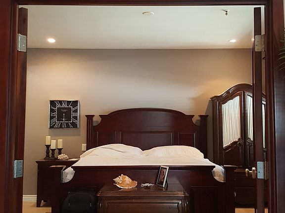 2nd image of 71 Sea Island Dr