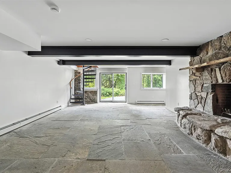 383 N Salem Rd — Photo 25