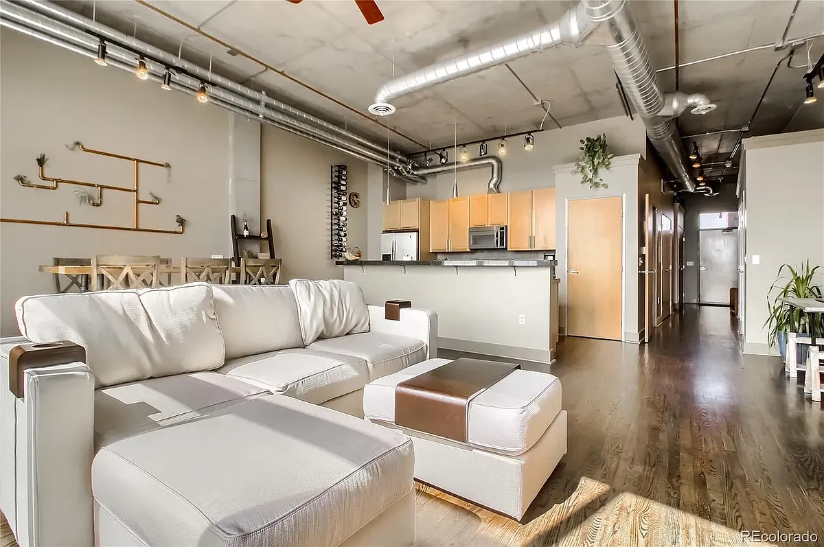 Building Photo - 2899 N Speer Blvd #403