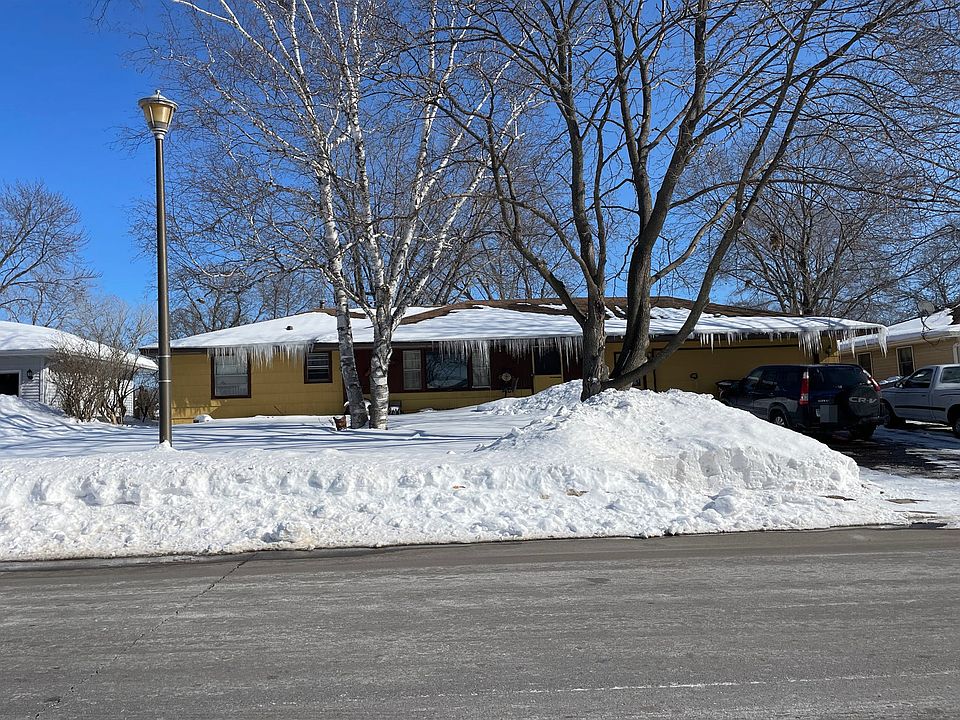 1st image of 8689 Grenadier Ave S