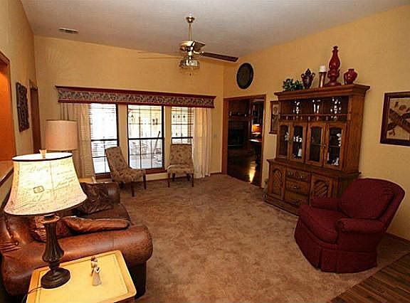 4th image of 113 Monday Haus Ln