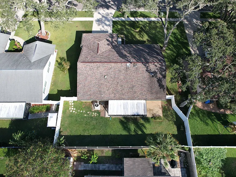 210 Foxwood Dr — Photo 28
