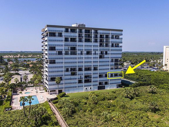 2nd image of 3150 N Highway A1a #401