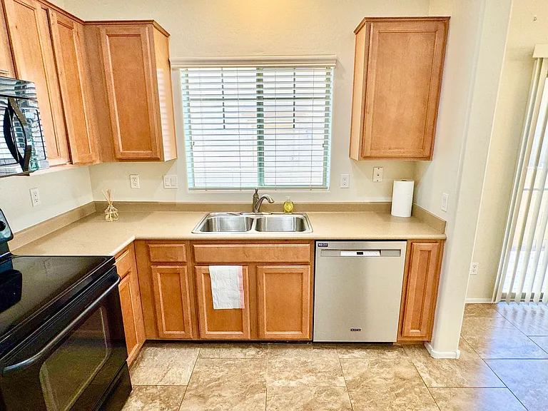 10268 W Sands Dr #487 — Photo 9