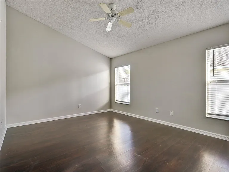 2508 Caliente Trail3856 Keyless Entry — Photo 18