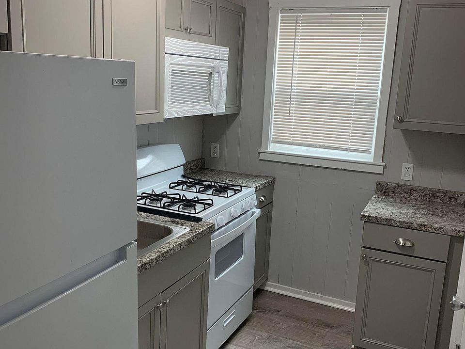 140 Pinehurst Ave Swansea MA Zillow