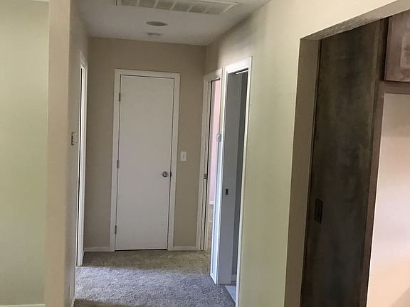 4th image of 814 & 816 Kelly Way #814