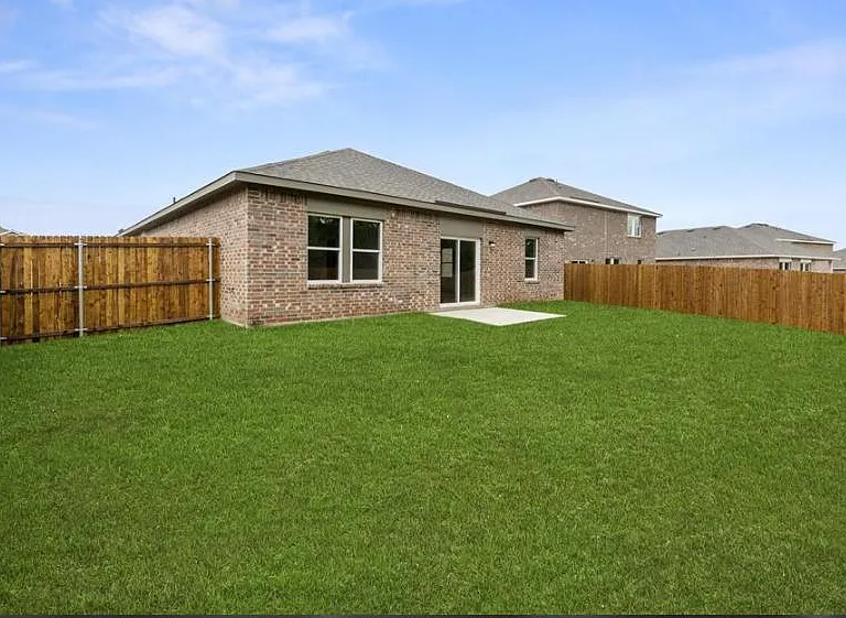 17 Glen Crossing Rd — Photo 26