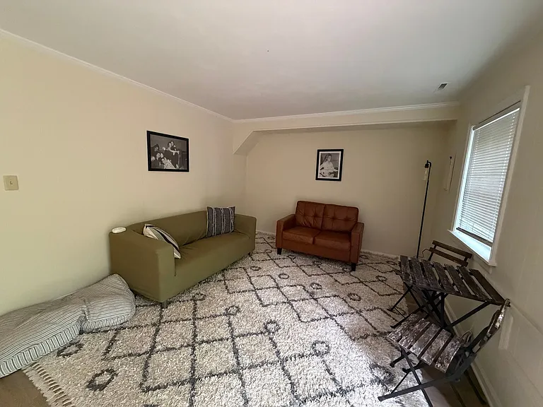 107 Georgetown Grn — Photo 37