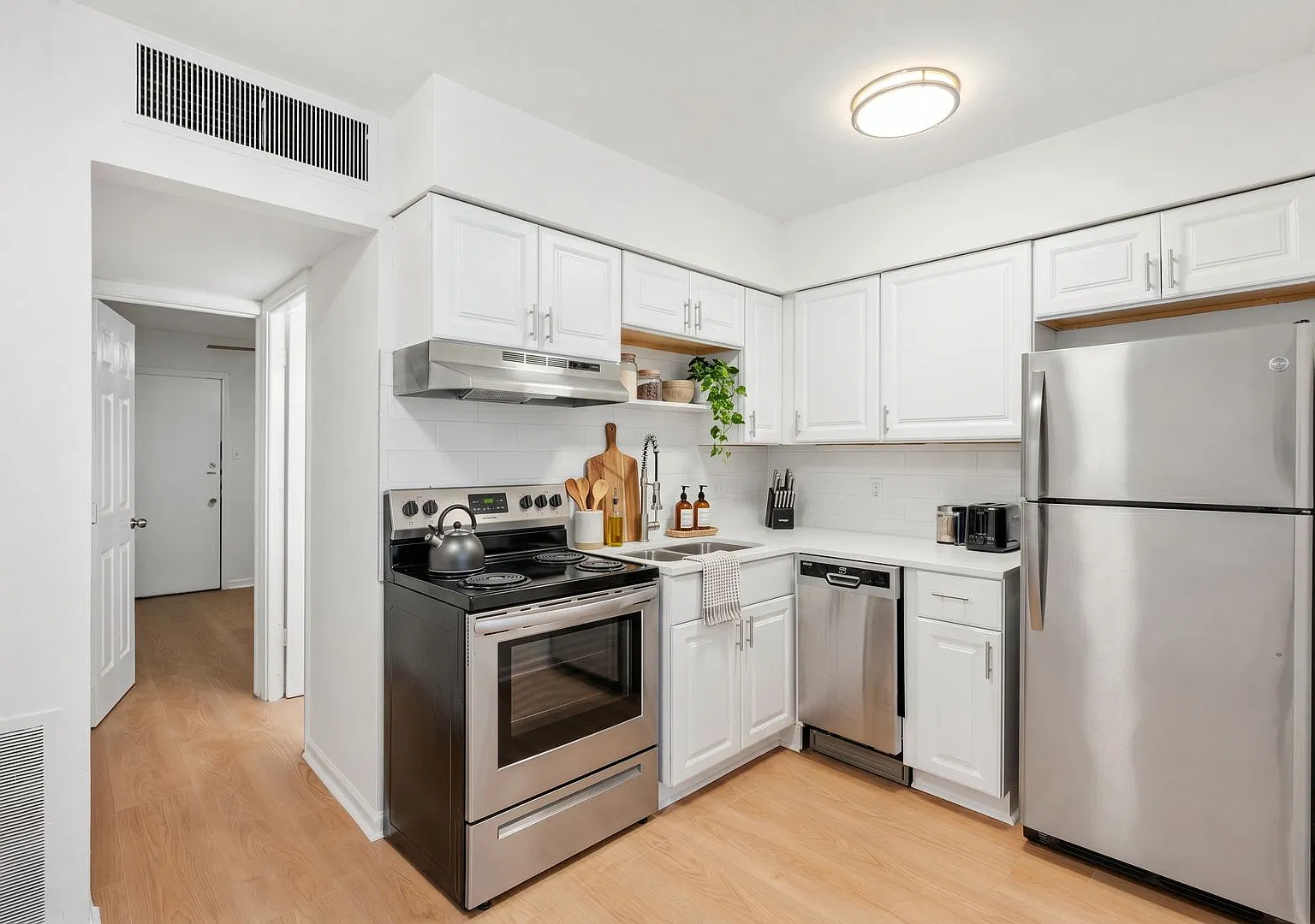 1745 North Ritter Avenue — Photo 3