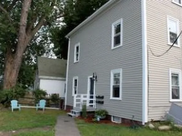 47 1/2 Prospect St APT 4, Gloucester, MA 01930