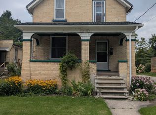 616 9th Ave, Hanover, ON N4N2M8