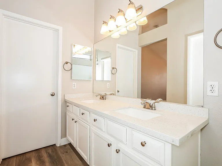 516 Shallow Mist Ct — Photo 11