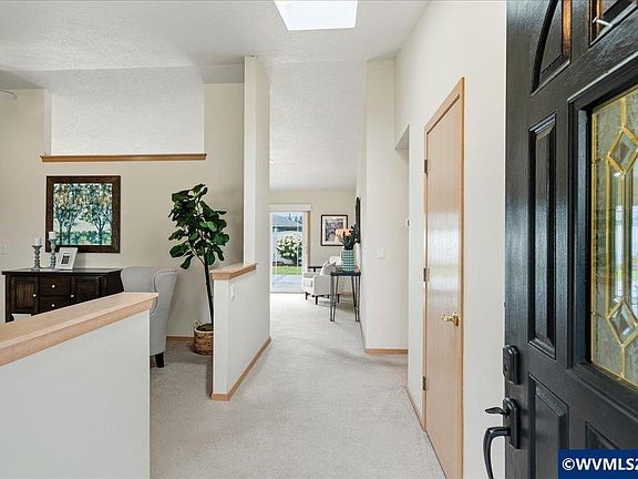5th image of 610 SW 7th St