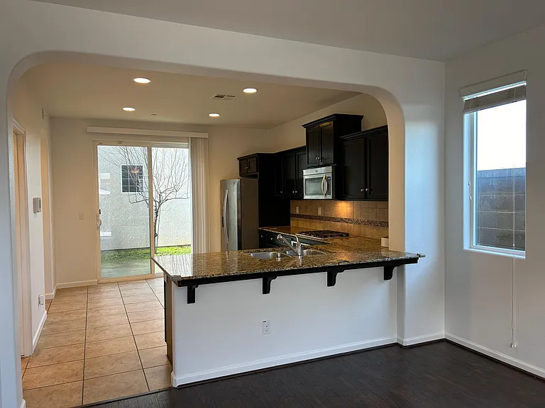 1594 Mosaic Way — Photo 10