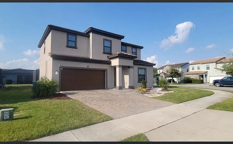 187 Brookes Pl — Photo 2