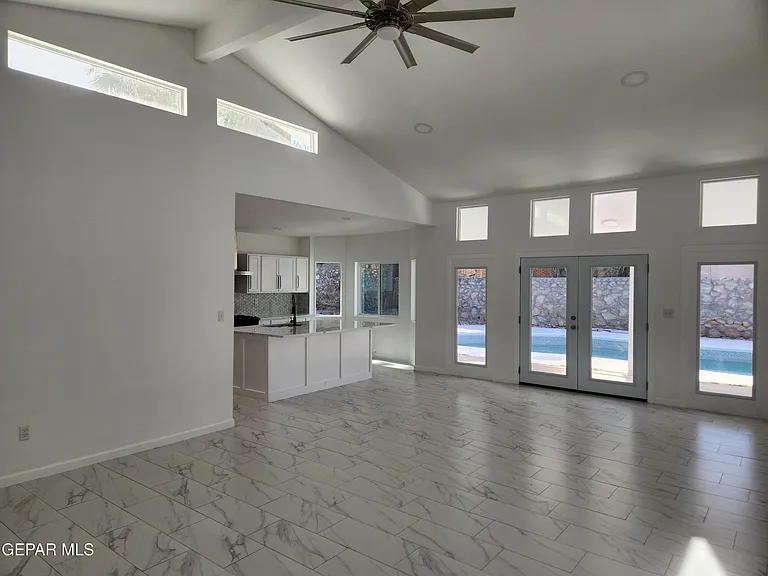 6728 Amposta Dr — Photo 4