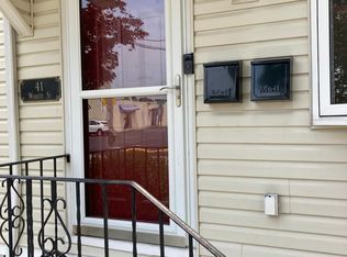 41 Webster St APT 1, Merrick, NY 11566