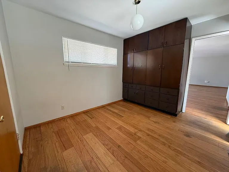 3160 Waverley St #1 — Photo 7
