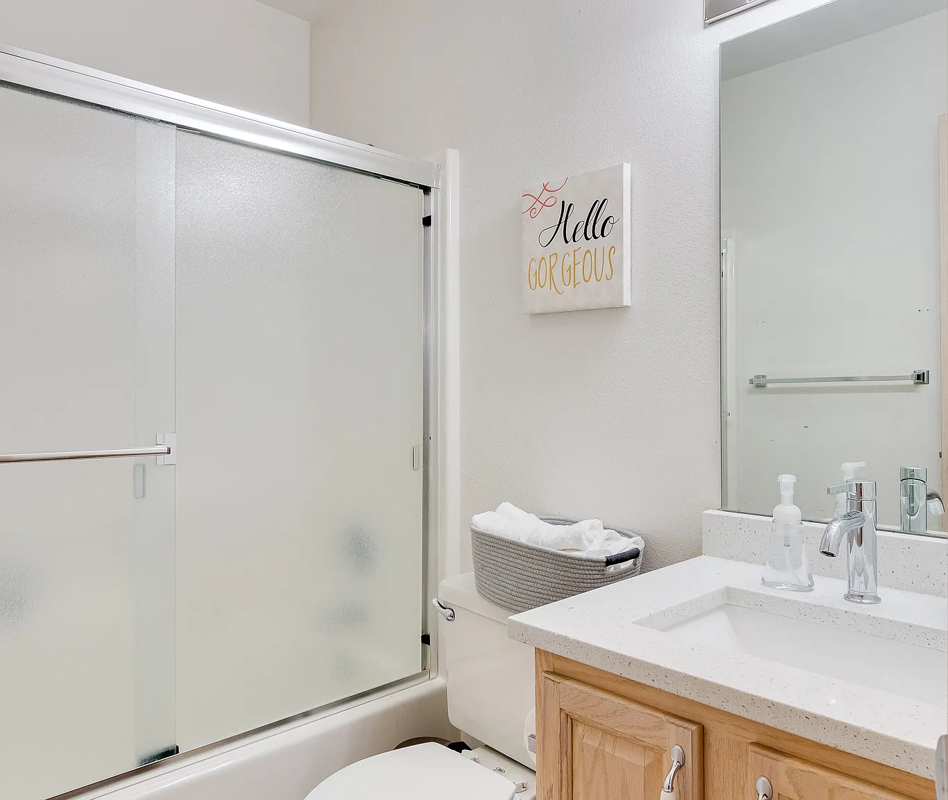 4028 Hawksbury Ln — Photo 2
