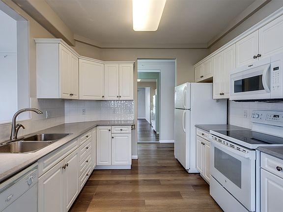 2nd image of 1962 Enterprise Way Unit 401