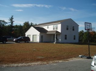 17 Memory Ln, Buxton, ME 04093