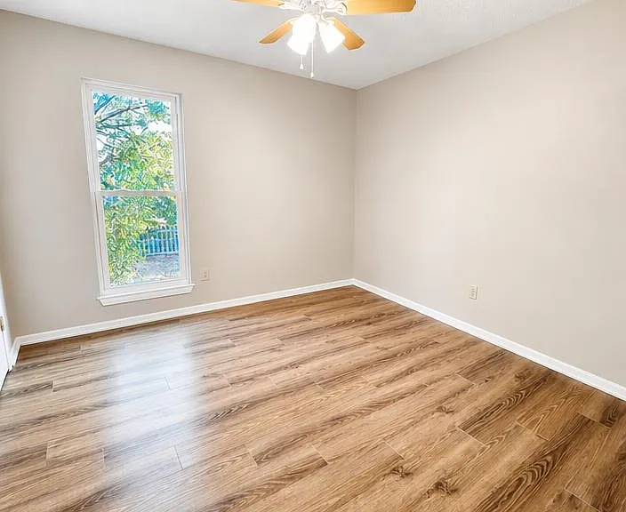 1301 Shenandoah Dr — Photo 8