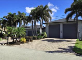 3825 SW 17th Pl, Cape Coral, FL 33914