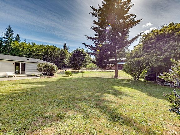 Imagine looking out your back door and seeing this everyday.  