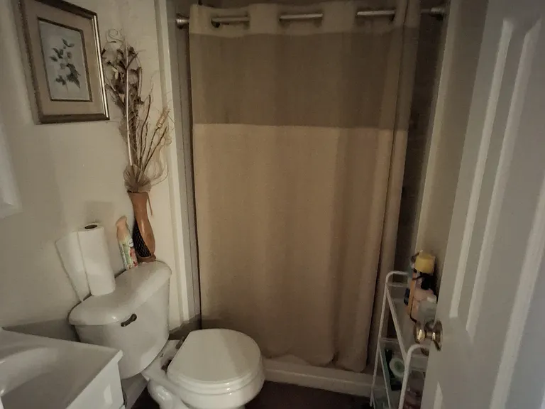 112 Center St #B — Photo 13