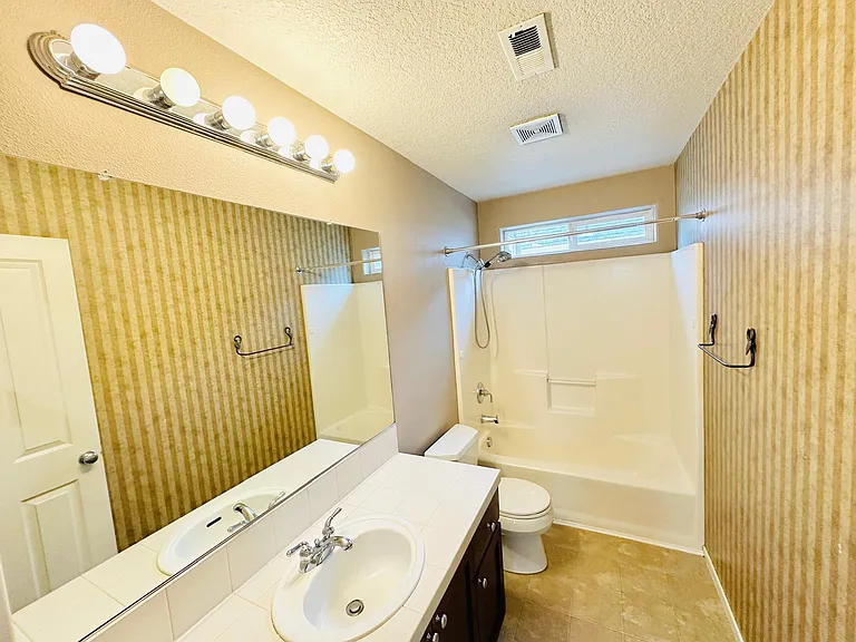 6048 NE Birch St — Photo 22